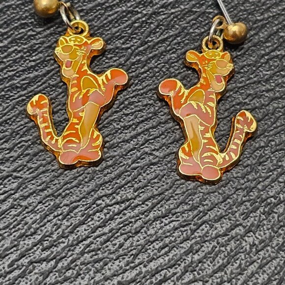 Disney AAI Tigger Vintage Dangle Stud Stamped Earrings - Picture 5 of 5